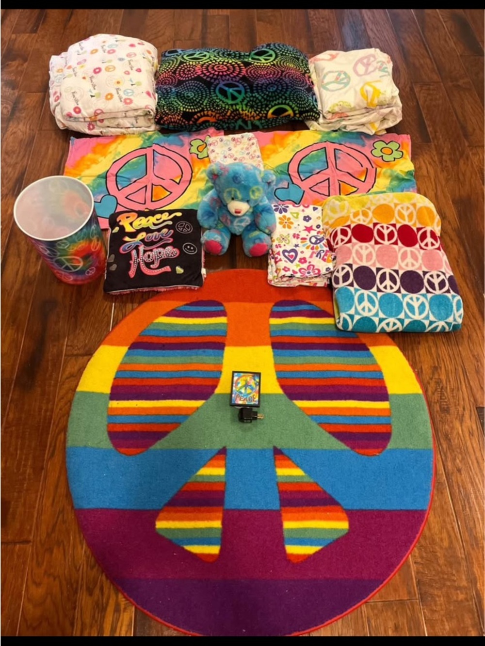 Peace Sign Bedroom Set: Rug/Blanket/Sheets/Pillows/Basket/Light/Stuffy+